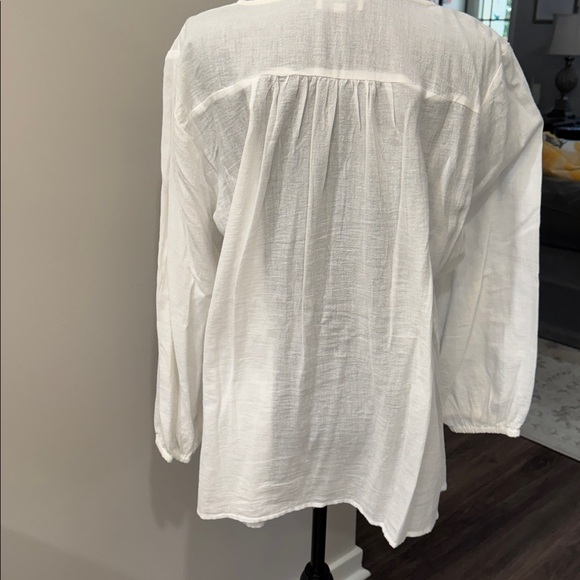 Lucky Brand white top with brown accents - Picture 4 of 9